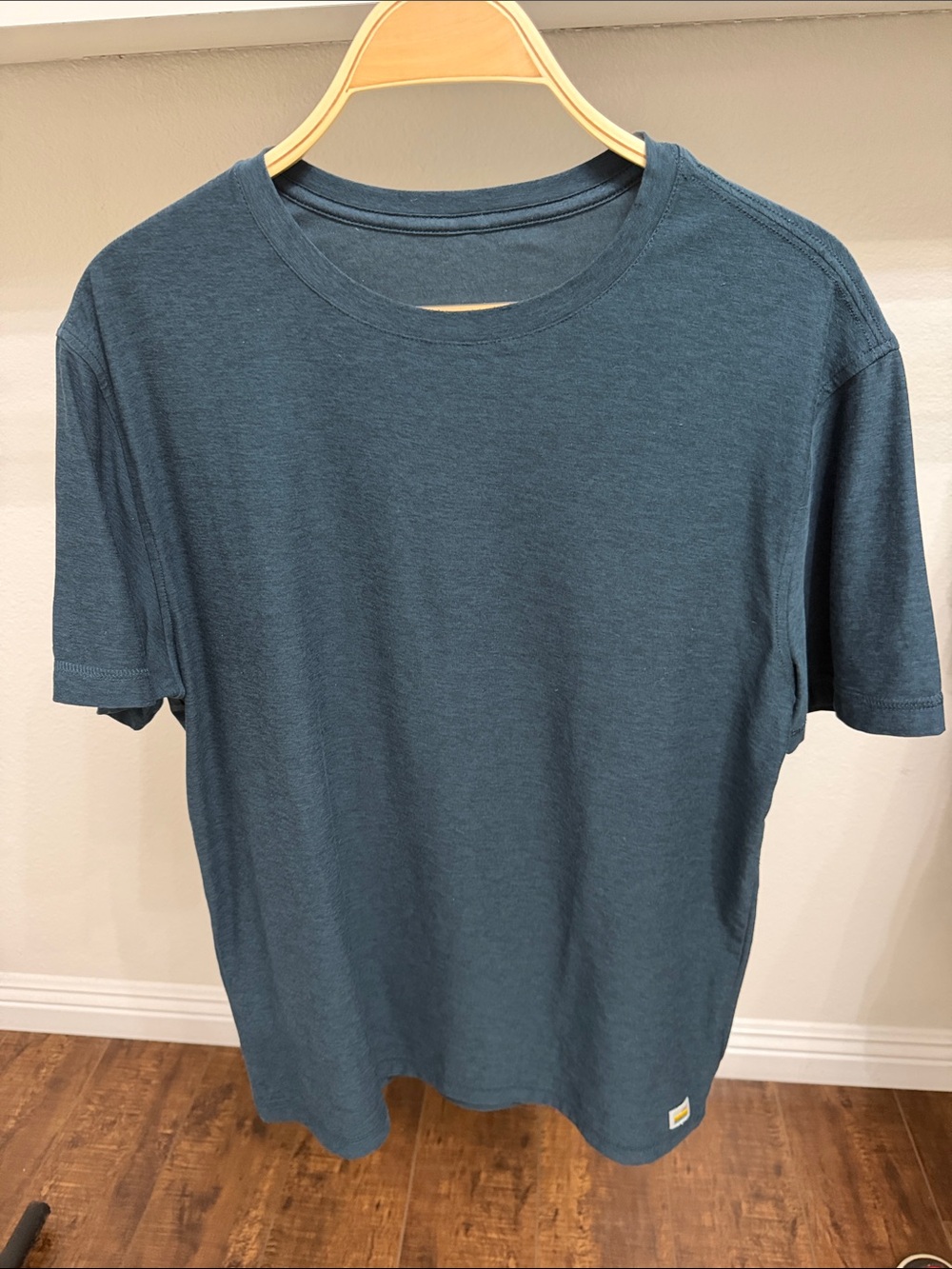 Vuori Short Sleeve Crew Tee in Teal Blue